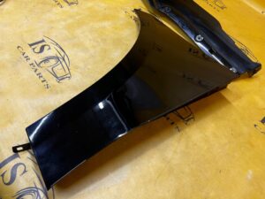 BŁOTNIK LEWY PRZEDNI PRZÓD KOMPLETNY PORSCHE MACAN 95B L041