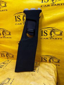 POSZYCIE OSŁONA OBUDOWA SŁUPKA ŚRODKOWEGO B PRAWY MERCEDES CLS W218