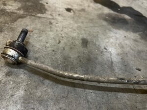 DRĄŻEK STABILIZATORA PRZÓD PRZEDNI DACIA SANDERO III STEPWAY 1.0 TCE