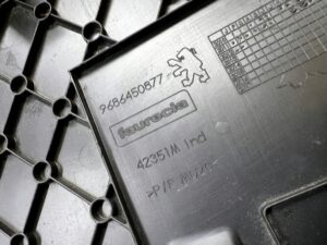 SCHOWEK PASAŻERA DESKI KONSOLI PRAWY PEUGEOT 508 I EU