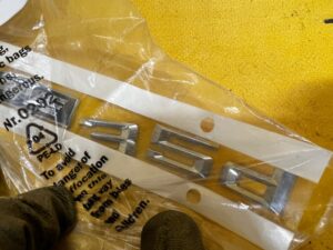 NAPIS EMBLEMAT XDRIVE 35d BMW X5 E70 X3 E83 LIFT X3 F25 X4 F26 NOWY OEM