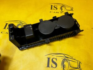 SCHOWEK CUPHOLDER UCHWYT NA KUBKI LAND ROVER DISCOVERY 5 V L462