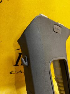 OSŁONA POSZYCIE SŁUPKA ŚRODKOWEGO B LEWA LEWE PORSCHE PANAMERA 970 I LIFT