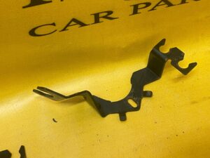 WSPORNIK MOCOWANIE AMORTYZATORA DACIA SANDERO II