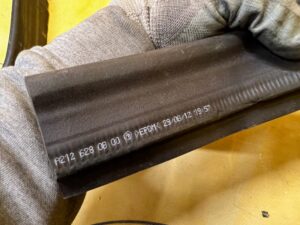 USZCZELKA PODSZYBIA MASKI POKRYWY SILNIKA MERCEDES CLS W218