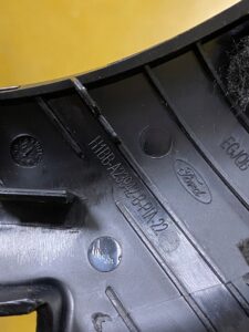 OSŁONA ZAŚLEPKA RĄCZKI BOCZKA FORD FIESTA MK8