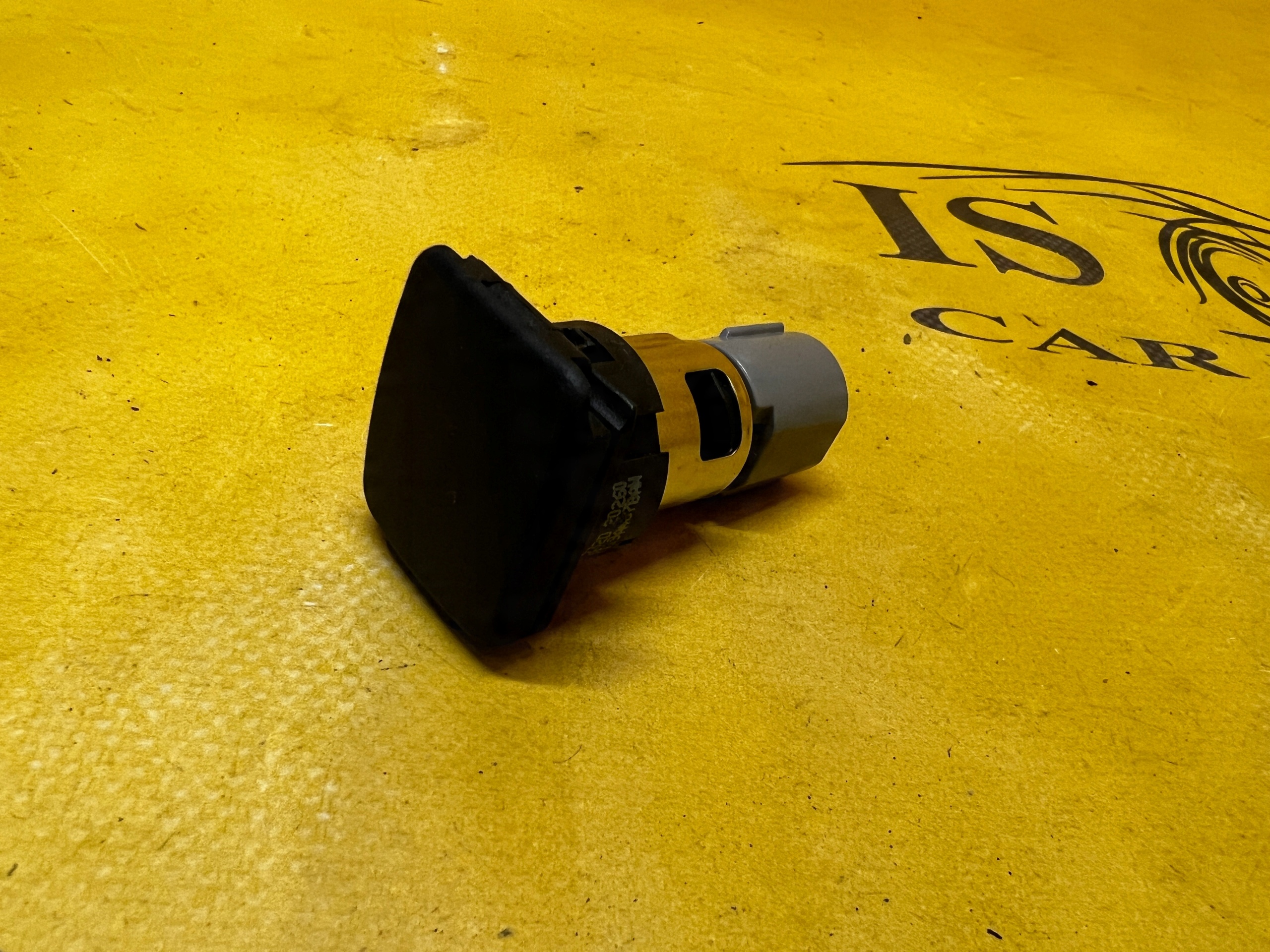 GNIAZDO ZAPALNICZKI PORT ŁADOWARKA FORD EXPLORER MK6