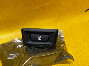 PRZYCISK ZAMKNA CENTRALNEGO BMW 5 F10 G30 6 F06 F12 7 F01 X3 F25 NOWY OEM