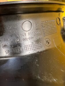 LISTWA NAKŁADKA PROGU SŁUPKA A PRZEDNIEGO PRZÓD PRAWA PRAWY BMW 7 F01 F02