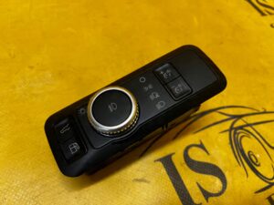 WŁĄCZNIK PRZEŁĄCZNIK PANEL OBSŁUGI ŚWIATEŁ FORD EXPLORER MK6 USA