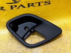 OSŁONA KLAMKI WEWNĘTRZNEJ PRAWEJ IVECO DAILY VI