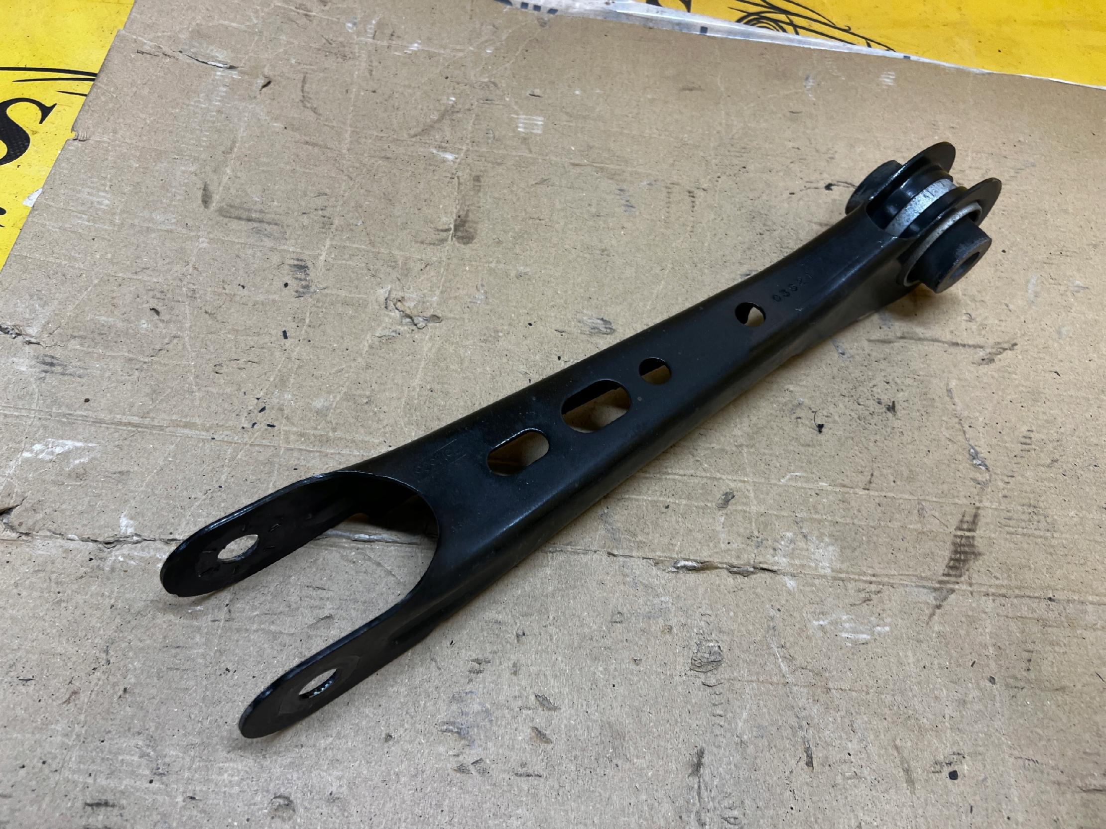 WAHACZ TYŁ TYLNY PRAWY LEWY FORD EXPLORER MK6