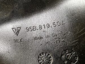 KANAŁ TUNEL NAWIEWU POWIETRZA NA TYŁ PRAWY PORSCHE MACAN 95B