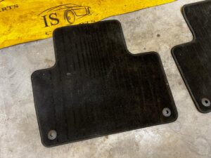 KOMPLET DYWANIKI WYCIERACZKI WELUROWE ORYGINALNE TYŁ VOLVO XC90 II