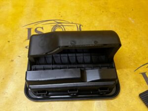 KRATKA WENTYLACYJNA DEKOMPRESYJNA TYŁ MERCEDES GL X166