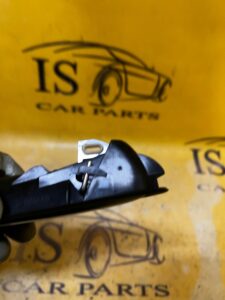 KLAMKA WEWNĘTRZNA DRZWI LEWA CHROM DACIA SANDERO III 2021R