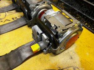 KOMPLET ROLKI NAPINACZE PASÓW PORSCHE CAYENNE 9Y3 9Y0 COUPE HYBRID