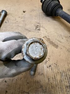 2 X ŚRUBA M20X170 FORD BRONCO 21-