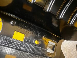 TUNEL ŚRODKOWY PODŁOKIETNIK SKÓRA SCHOWEK VW VOLKSWAGEN TOUAREG II 7P