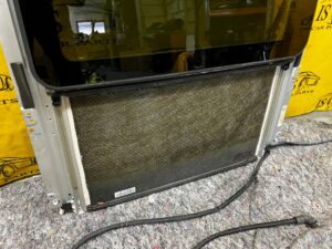 SZYBERDACH OKNO DACHOWE ROLETA SILNIK MERCEDES GL GLS X166