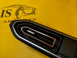 KRATKA NAWIEWU PRZÓD ŚRODEK ŚRODKOWA DACIA SANDERO III STEPWAY