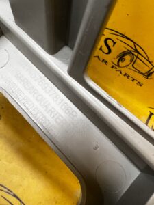 OSŁONA POSZYCIE SŁUPKA C LEWA LEWE DACIA DUSTER II