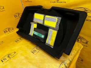 PODŁOGA SCHOWEK WYKŁADZINA WNĘKI BAGAŻNIKA APTECZKA KAMIZELKA VOLVO XC90 II