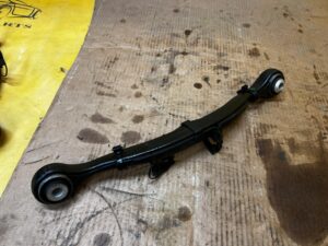 WAHACZ TYŁ TYLNY LEWY MERCEDES GL X166