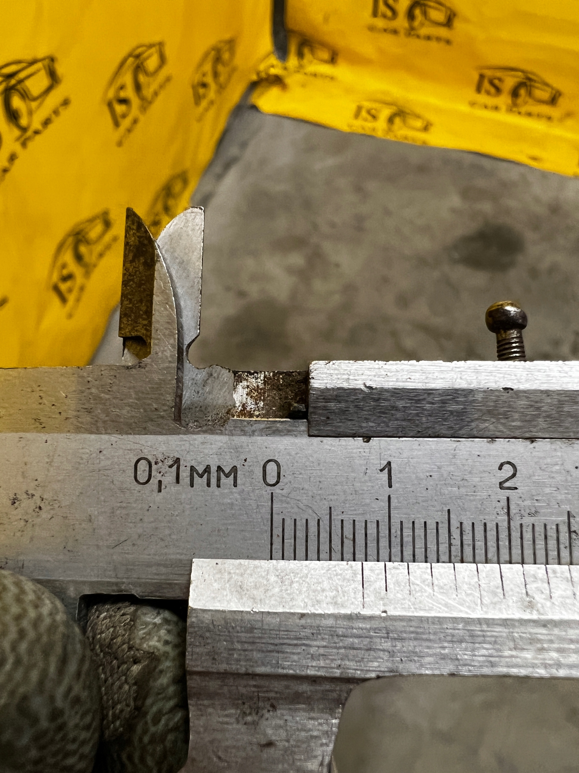 OPONY LETNIE KUMHO SOLUS HS63 185/65 R15 88H 2024R 4 SZT