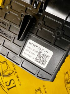 KRATKA NAWIEWU ŚRODKOWA DESKI KONSOLI PRZÓD PRZEDNIA DACIA SANDERO III