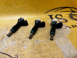 WTRYSKIWACZ WTRYSK PALIWA FORD ESCAPE MK4 1.5 EB