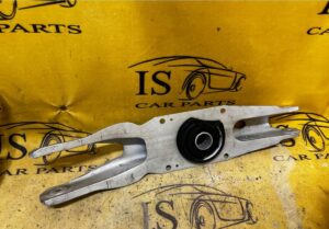 WAHACZ ZAWIESZENIA POPRZECZNY TYŁ TYLNY MERCEDES W246 W176 C117 W117