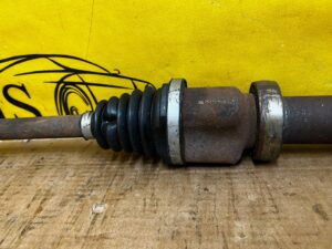 PÓŁOŚ PRZÓD PRZEDNIA PRAWY PRAWA FORD FIESTA MK8 1.5 TDCI