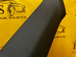 POSZYCIE OSŁONA SŁUPKA PRZÓD A LEWY PORSCHE 911 991 CARRERA LIFT