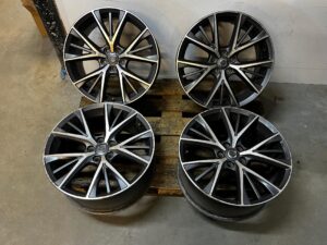4 X FELGA ALUMINIOWA 8.5 J x 19" 5x108 ET 47 VOLVO S90 II V90 II