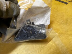 UCHWYT MOCOWANIE CZUJNIKA PDC ZDERZAKA TYŁ LEWY BMW X6 G06 M-PAKIET NOWY OE