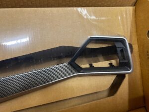 LISTWA DEKOR KONSOLI DESKI ALU TETRAGON BMW 2 G42 3 G20 4 G26 G82 NOWA OEM