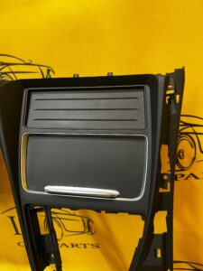 OSŁONA TUNELU SCHOWEK UCHWYT CUPHOLDER BMW 2 F22