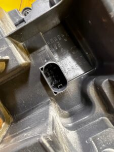 LAMPA W BŁOTNIK TYŁ TYLNA LEWY LEWA LED MERCEDES GLS X166 USA