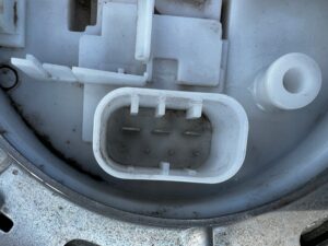 ZBIORNIK PALIWA BAK POMPA BMW M5 F90 M8 F91 F92