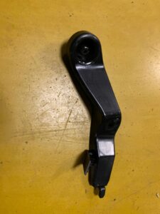 UCHWYT MOCOWANIE D LEWE AUDI Q7 4M