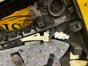 BOCZEK TAPICERKA DRZWI LED PRAWY TYŁ RENAULT MEGANE IV HB