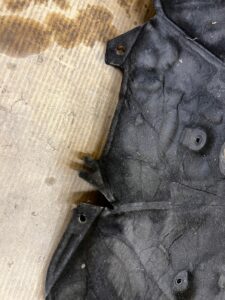 OSŁONA WYGŁUSZENIE WYGŁUSZKA TUNELU BMW SERIA SERII 5 G30 G32