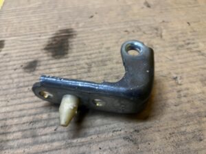 ZAWIAS DRZWI PRZÓD PRAWY GÓRNY FORD EXPLORER VI CARBONIZED GRAY