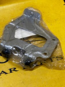 UCHWYT SKRAPLACZA KLIMATYZACJI BMW 5 G30 6 G32 7 G11 NOWY OEM