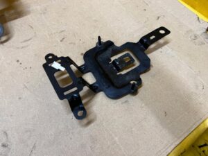 MOCOWANIE UCHWYT STEROWNIKA POMPY PALIWA FORD EXPLORER MK6