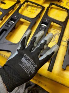 RAMKA OSŁONA DEKOR TUNELU ŚRODKOWEGO RENAULT MEGANE IV EU