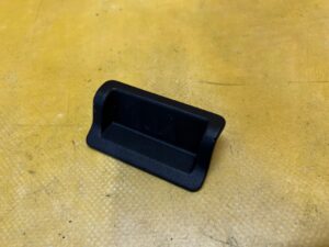 OSŁONA ZAŚLEPKA POSZYCIA SŁUPKA C TYŁ PORSCHE PANAMERA 970 I LIFT