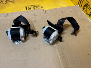 KOMPLET PASY BEZPIECZEŃSTWA TYŁ PRAWY LEWY FORD MUSTANG VI