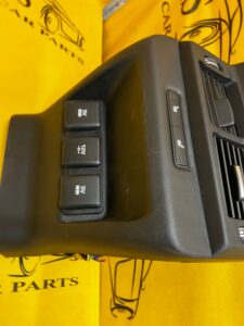 OSŁONA PANEL TYLNY KRATKA TUNELU ŚRODKOWEGO RANGE ROVER EVOQUE II L551